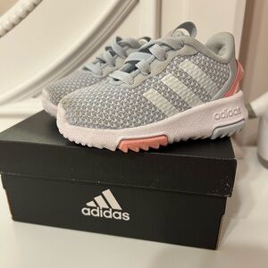 Toddler girls Adidas racer TR 2.01